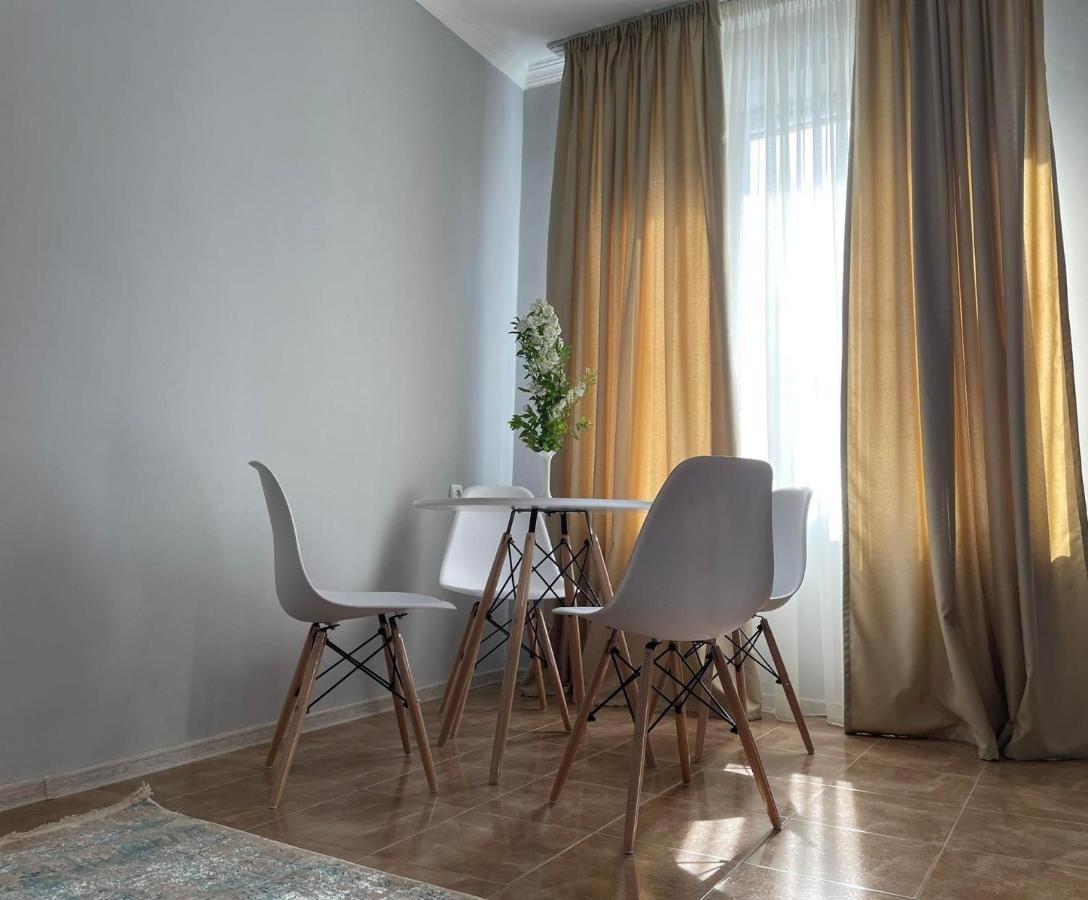 Comfy Corner Appartement Telavi Buitenkant foto